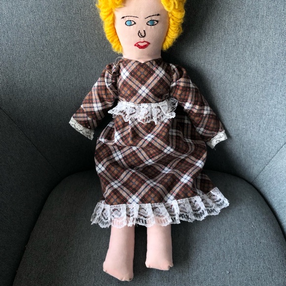 The Creepiest Handmade Doll - Picture 2 of 5